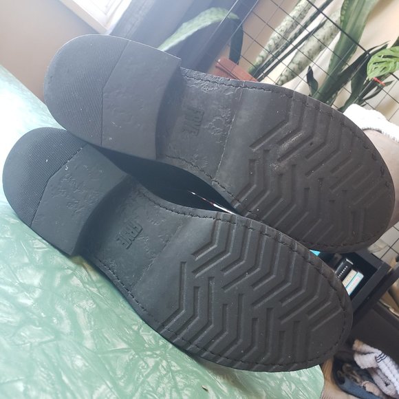 Frye Veronica Combat Boots - Black Vintage Leather - Size 7 - Picture 9 of 13